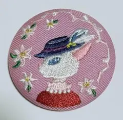 ジブリ　刺繍　ブローチ　缶バッジ　耳をすませば　ルイーゼ どんぐり共和国