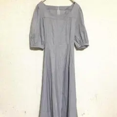 スクエアネック半袖ロングワンピース　グレー