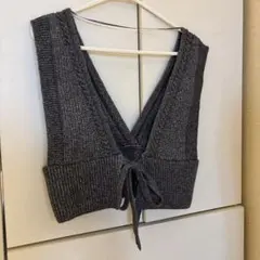 ダークグレー Vネック ニットビスチェ リボン付き　M GU 冬