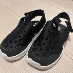 adidas ベビーサンダル