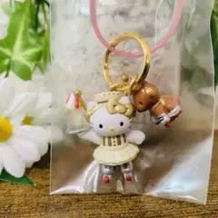 希少　ご当地キティ　渋谷キティ物語 パフェ ハチ公　根付　クリスタルストラップ