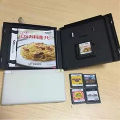 DS lightのホワイト。充電器付き、カセット