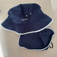 BENETTON. 帽子 56センチ ネイビー　ハット