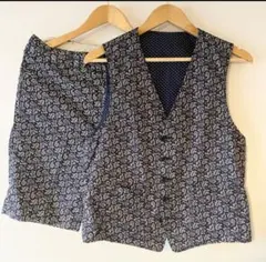 エンジニアードガーメンツのペイズリー柄のベスト、ショーツのセットアップ