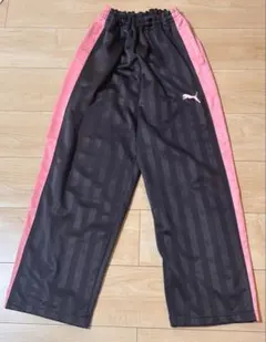 Puma ストライプジャージパンツ 黒/ピンク