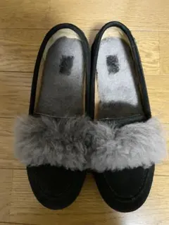 ハワイ購入　美品　ugg アグ　ふわふわファー　ローファー　黒　us6