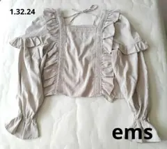 【ems】フリーサイズ　ベージュ系色合い ブラウストップス