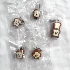 新品　パンどろぼう　めじるしアクセサリー　ガチャ　まずい