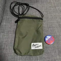 ポルノグラフィティ サコッシュ ポーチ　缶バッチのおまけ付き