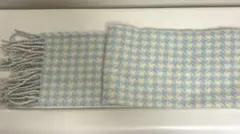 カシミヤ　水色とクリーム色　チェック柄　マフラー