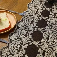 花柄レーステーブルセンター