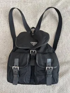 PRADA ナイロンリュック バック　黒　三角プレート