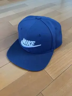 【美品】NIKE キッズ キャップ ネイビー