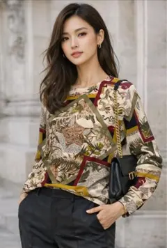 美品　サルヴァトーレフェラガモ　ブラウス　XS マルチカラー　長袖　シルク　総柄