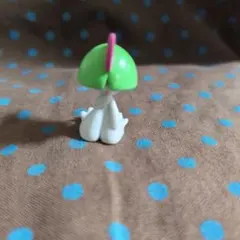 ポケモン ラルトス フィギュア
