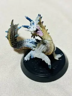 ラギアクルス亜種 フィギュア モンスターハンター