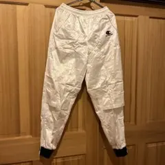 チャンピオン　ナイロンパンツ　サイズＯ