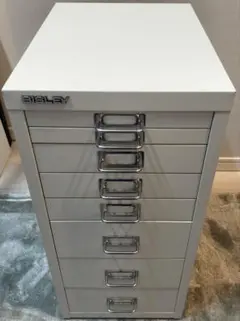 ①【希少色】BISLEY ビスレー スチールキャビネット 鍵付 レッド 英国