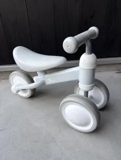 三輪車