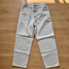 新品UNIQLO ワイドストレートジーンズ