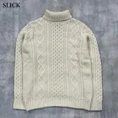 スリック【M】タートルネックニット セーター アランケーブル編み ダイヤ柄