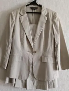 CELEB-IST ベージュ 夏スカートスーツ 9AR