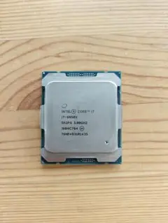 Intel Core i7-6950X 10コア/20スレッド