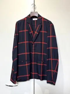 テーラードジャケット 赤