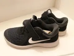 洗濯済み Nike ブラック スニーカー ベルクロ 16cm美品