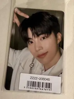 zerobaseone ゴヌク 白衣装 トレカ パクゴヌク