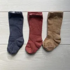 ベビー靴下3足セット（ネイビー・赤・ベージュ）　長い靴下