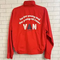 ☆希少☆ VAN JAC アーチロゴスイングトップL 緑と白のストライプ ☆希少☆ VAN JAC アーチロゴスイングトップL 緑と白のストライプ 2025年