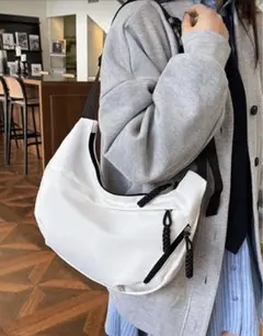 Item thumbnail for item 3e0e44a7-7701-4db0-b4f0-064d3364f6e0