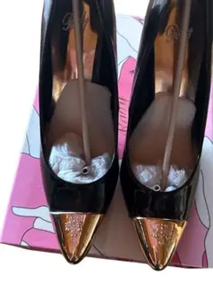 Rady 黒ゴールド ポインテッドトゥ ハイヒール 先金 新品未使用