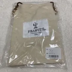 ピーナッツカフェ　サコッシュ　ポーチ　スヌーピー