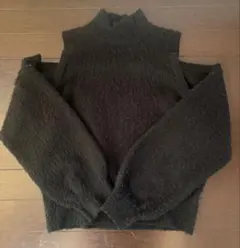 SNIDEL 黒 ハイネックオフショルダー ニット