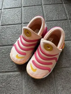 NIKE ダイナモフリー キッズ スニーカー ピンク