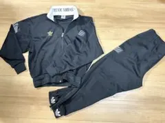 Item thumbnail for item 72501291-8d62-4f28-b0c2-b38e889ffdc7