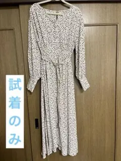 花柄ワンピース＋ペチコート