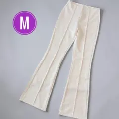 新品！フレアパンツ センタープレス 美脚 ストレッチ ハイウエスト オフホワイト
