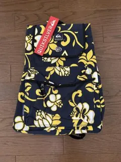 新品QUIKSILVER 花柄リュックのサムネイル