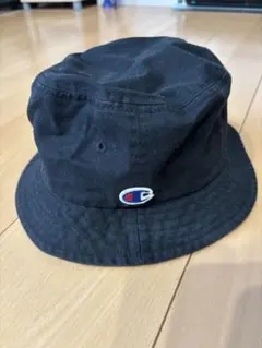 Champion ブラック バケットハット　キッズ54cmのサムネイル