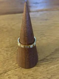 お値下げしました ベルシオラ ゴールド バゲットカットダイヤモンドリングのサムネイル