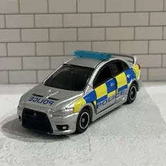 ⬜︎ トミカ　三菱　ランサーエボリューション　X 英国警察仕様　ミニカー