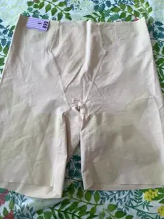 クリーニング済みサンプル品Wacoal 骨盤ガードル ストレッチ素材76