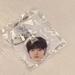 TREASURE 顔アクキー ジフン PLUSE ON POPUP ガチャ