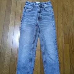 ZARA ハイライズ ストレートデニムパンツ EUR32