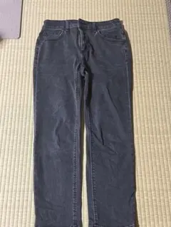 GU グレー ストレートデニムパンツ