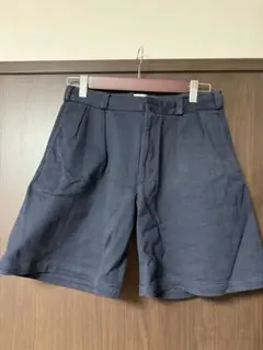 【値下げ】YAECA ヤエカ　ダークネイビー ショートパンツのサムネイル