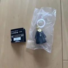 ガチャガチャ ハリーポッター めじるしアクセサリー　ハッフルパフ ローブ